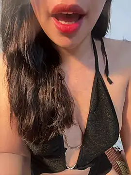 Snapshot of QuynhAnhhh_sweet chatting on 07-13-26, 08:06 QuynhAnhhh sweet online show from 07-13-26, 08:06