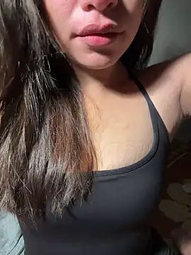 Snapshot of QuynhAnhhh_sweet chatting on 07-19-26, 09:46 QuynhAnhhh sweet online show from 07-19-26, 09:46