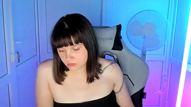 Vanilla Vixen online show from 07-02-26, 04:07