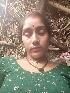 Snapshot of Hot_Radhaji1 chatting on 07-05-26, 06:15 Hot Radhaji1 online show from 07-05-26, 06:15