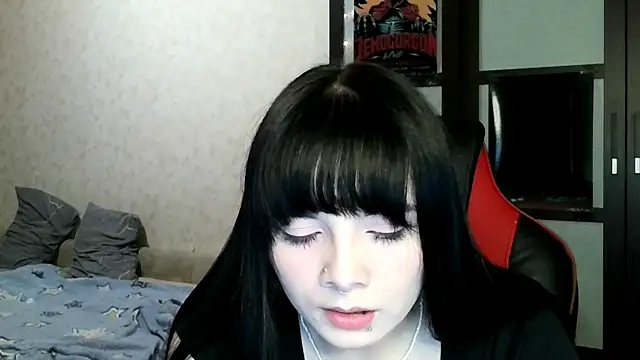 Snapshot of kawaiigothica chatting on 06-11-26, 06:28 kawaiigothica online show from 06-11-26, 06:28