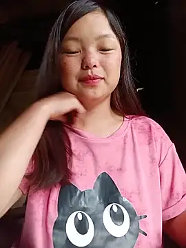 Linna-bae online show from 06-15-26, 12:35