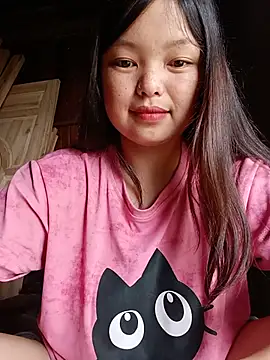 Linna-bae online show from 06-19-26, 01:10