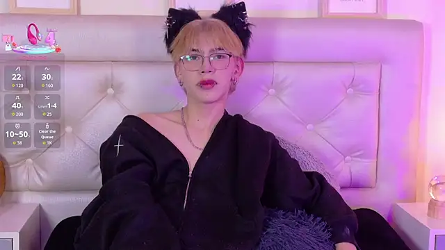 Kim Adrien online show from 06-23-26, 04:54