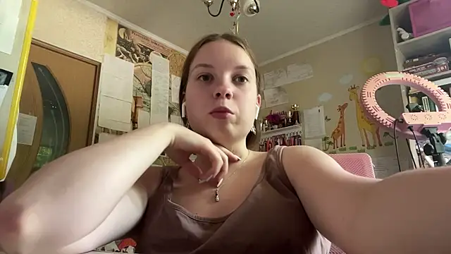 Aileyn online show from 06-18-26, 08:25