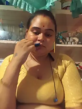 Snapshot of Anushka_1159 chatting on 06-05-26, 06:02 Anushka 1159 online show from 06-05-26, 06:02