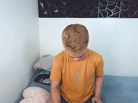 yourmikexxx online show from 06-19-26, 05:28