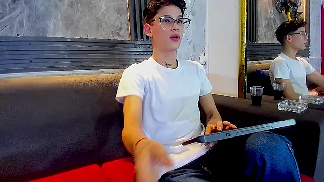 Snapshot of Brianhot0F chatting on 07-03-26, 11:38 Brianhot0F online show from 07-03-26, 11:38