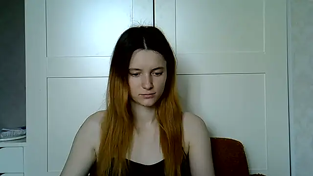 Snapshot of KatteLightX chatting on 06-13-26, 06:33 KatteLightX online show from 06-13-26, 06:33