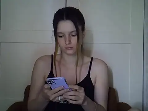 Snapshot of KatteLightX chatting on 06-14-26, 03:41 KatteLightX online show from 06-14-26, 03:41
