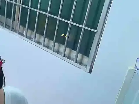 Snapshot of F-shui chatting on 06-06-26, 02:11 F-shui online show from 06-06-26, 02:11