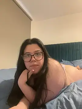 Snapshot of bigasianpersuasion chatting on 06-07-26, 02:43 bigasianpersuasion online show from 06-07-26, 02:43