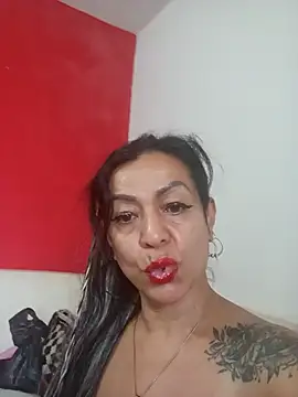 Snapshot of awezomepenelope chatting on 06-27-26, 11:04 awezomepenelope online show from 06-27-26, 11:04