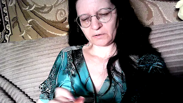 Snapshot of Dear_Annet chatting on 06-24-26, 10:36 Dear Annet online show from 06-24-26, 10:36
