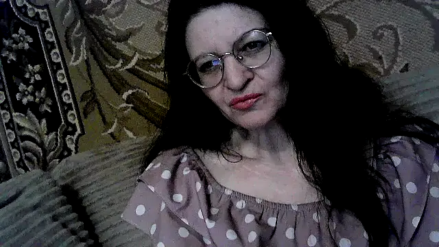 Snapshot of Dear_Annet chatting on 06-26-26, 10:41 Dear Annet online show from 06-26-26, 10:41