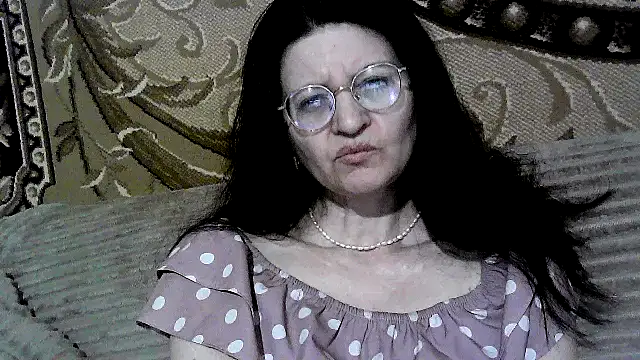 Snapshot of Dear_Annet chatting on 06-28-26, 06:14 Dear Annet online show from 06-28-26, 06:14