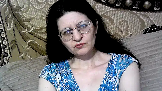 Snapshot of Dear_Annet chatting on 07-09-26, 07:40 Dear Annet online show from 07-09-26, 07:40