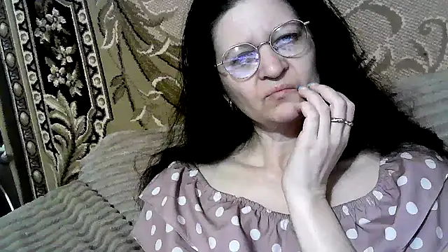 Snapshot of Dear_Annet chatting on 07-13-26, 10:12 Dear Annet online show from 07-13-26, 10:12