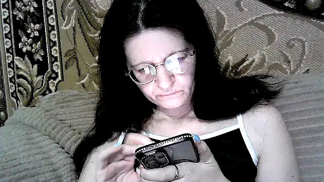Snapshot of Dear_Annet chatting on 07-15-26, 09:20 Dear Annet online show from 07-15-26, 09:20