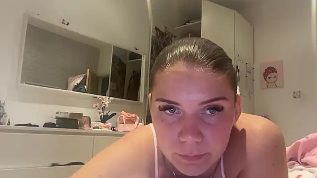 Snapshot of Melissamayy chatting on 07-18-26, 09:29 Melissamayy online show from 07-18-26, 09:29