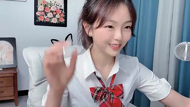 Snapshot of wenwen8888 chatting on 06-10-26, 02:49 wenwen8888 online show from 06-10-26, 02:49