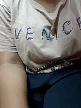 Snapshot of telugubigboobs__P chatting on 07-17-26, 06:42 telugubigboobs P online show from 07-17-26, 06:42