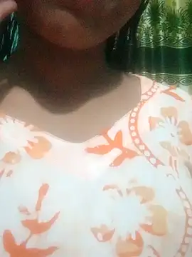 Snapshot of Rimi_33 chatting on 06-10-26, 02:16 Rimi 33 online show from 06-10-26, 02:16