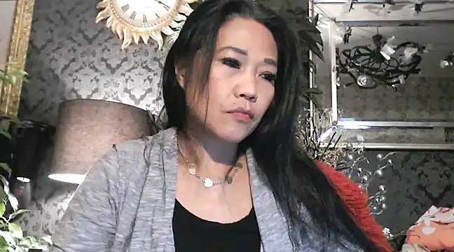 Snapshot of Hornygirltheone chatting on 02-04-25, 12:19 Hornygirltheone online show from 02-04-25, 12:19