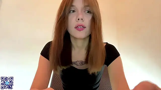 Snapshot of Linecutie chatting on 07-29-26, 05:11 Linecutie online show from 07-29-26, 05:11