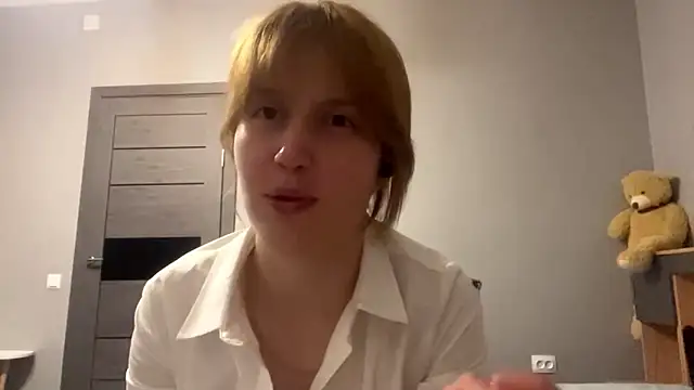 Mowhlntime online show from 06-25-26, 01:49