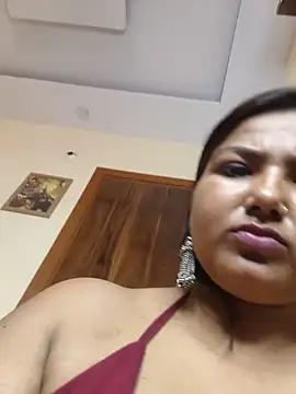 Snapshot of sheela_3563 chatting on 06-20-26, 04:48 sheela 3563 online show from 06-20-26, 04:48