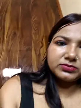 Snapshot of sheela_3563 chatting on 06-28-26, 04:18 sheela 3563 online show from 06-28-26, 04:18