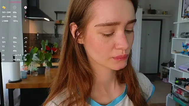Snapshot of AliviaWithLove chatting on 06-19-26, 10:41 AliviaWithLove online show from 06-19-26, 10:41