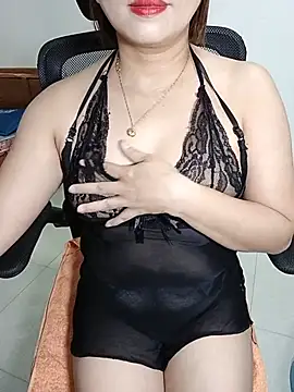Snapshot of KYE_sexyy chatting on 06-25-26, 05:34 KYE sexyy online show from 06-25-26, 05:34