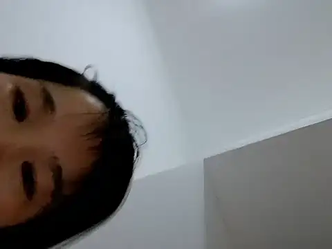 Snapshot of S-ubub chatting on 06-10-26, 02:49 S-ubub online show from 06-10-26, 02:49