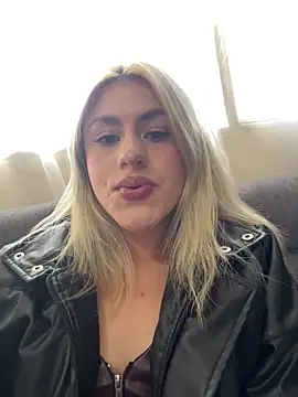 Lia-firee online show from 06-26-26, 07:40