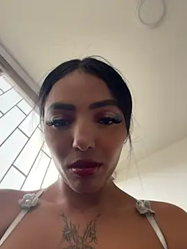 Snapshot of pursena_ chatting on 07-04-26, 10:05 pursena online show from 07-04-26, 10:05