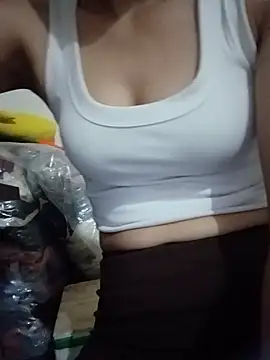 Snapshot of Py_kity chatting on 06-16-26, 01:30 Py kity online show from 06-16-26, 01:30