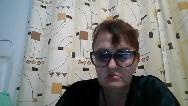 Snapshot of ErikaXShine chatting on 06-14-26, 08:22 ErikaXShine online show from 06-14-26, 08:22