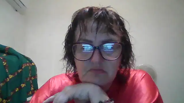 Snapshot of ErikaXShine chatting on 06-27-26, 08:14 ErikaXShine online show from 06-27-26, 08:14