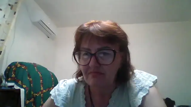 Snapshot of ErikaXShine chatting on 07-04-26, 05:30 ErikaXShine online show from 07-04-26, 05:30
