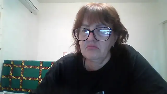 Snapshot of ErikaXShine chatting on 07-05-26, 06:59 ErikaXShine online show from 07-05-26, 06:59