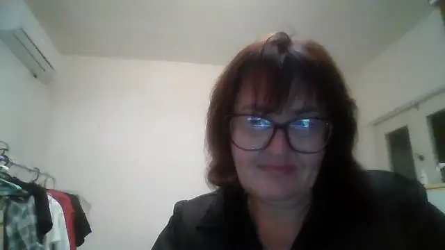 Snapshot of ErikaXShine chatting on 07-19-26, 07:50 ErikaXShine online show from 07-19-26, 07:50
