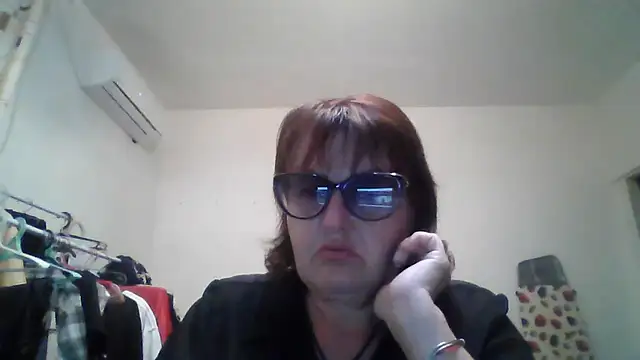 Snapshot of ErikaXShine chatting on 07-23-26, 07:12 ErikaXShine online show from 07-23-26, 07:12