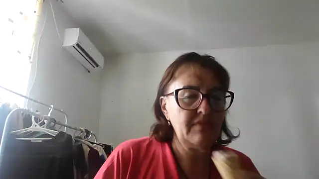 Snapshot of ErikaXShine chatting on 08-02-26, 11:52 ErikaXShine online show from 08-02-26, 11:52