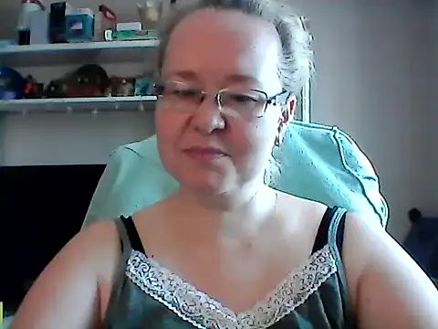 Snapshot of Viola27 chatting on 06-29-26, 06:19 Viola27 online show from 06-29-26, 06:19