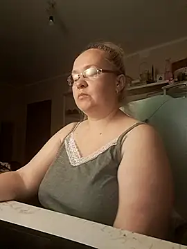 Snapshot of Viola27 chatting on 07-15-26, 04:56 Viola27 online show from 07-15-26, 04:56