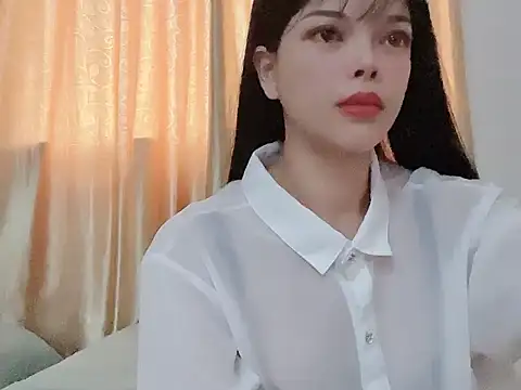 Karen8686 online show from 06-18-26, 02:34
