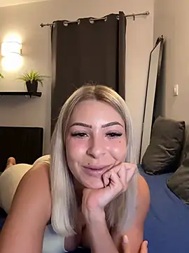 Snapshot of marionn_ chatting on 06-08-26, 07:36 marionn online show from 06-08-26, 07:36