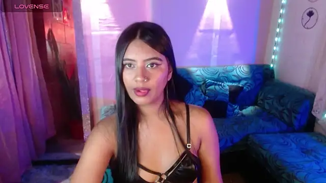 Snapshot of sweet_susy222 chatting on 06-11-26, 12:32 sweet susy222 online show from 06-11-26, 12:32